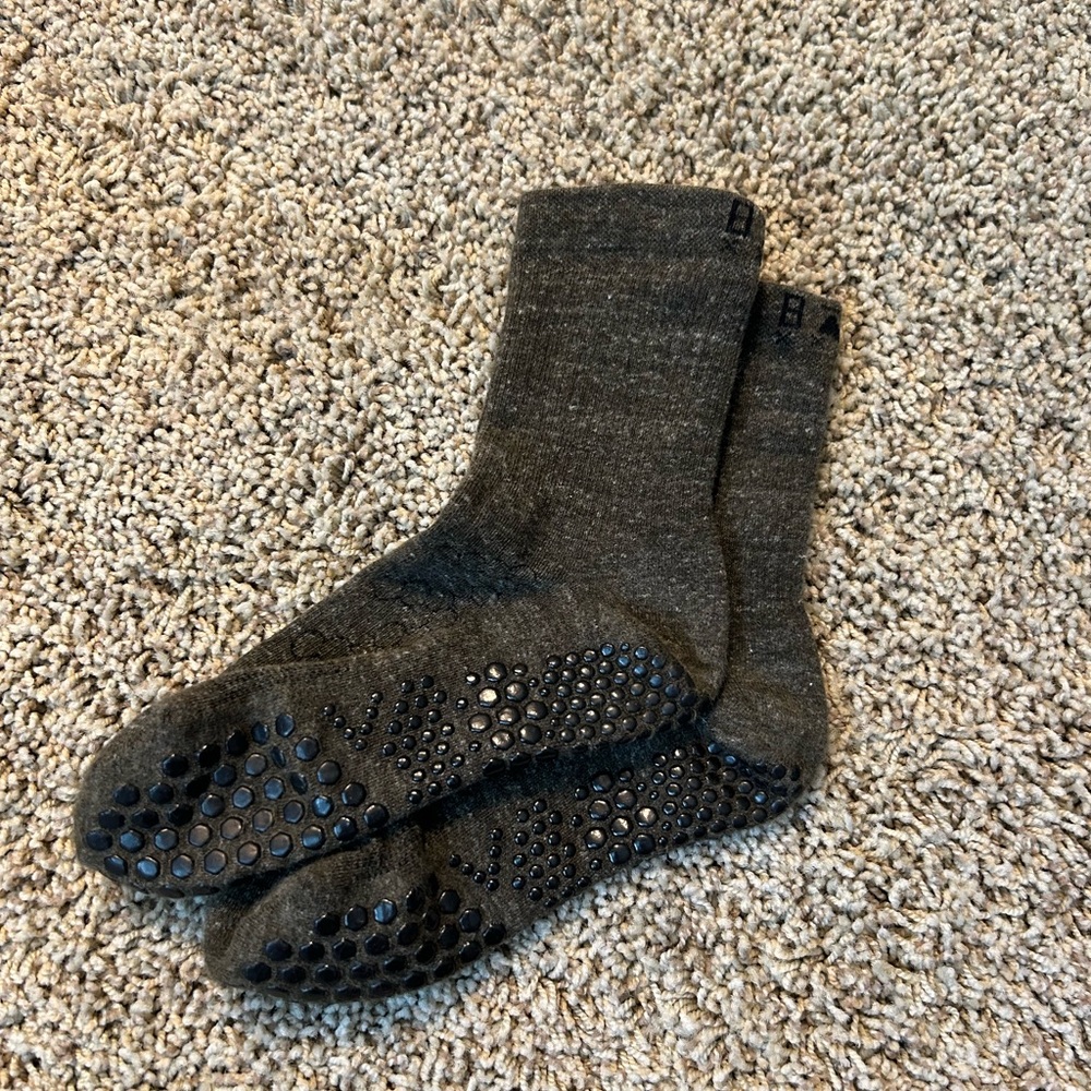 Base 10 grip socks for barre, Pilates